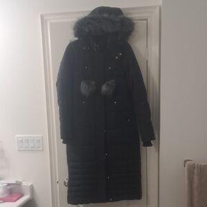 Revamped Black Puffer Coat with Faux Fur Hood